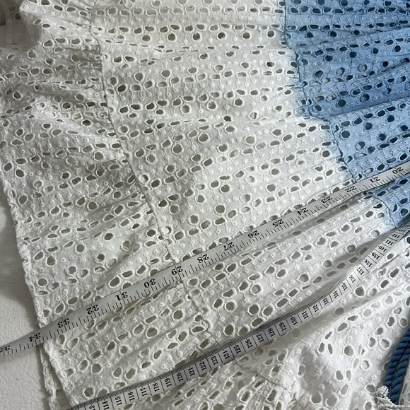 Super Natural Sz L Tiered Eyelet Dress V Neck Blue Ombre V Neck Puff Sleeves - Picture 11 of 13